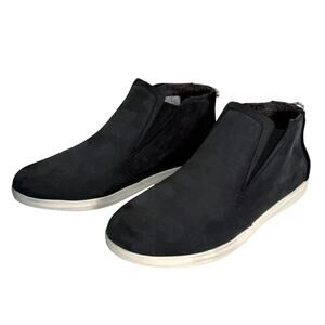 OluKai Women's Size 9.5 Hawai'iloa Manu Hope Sneaker Boots Black Nubuck Leather